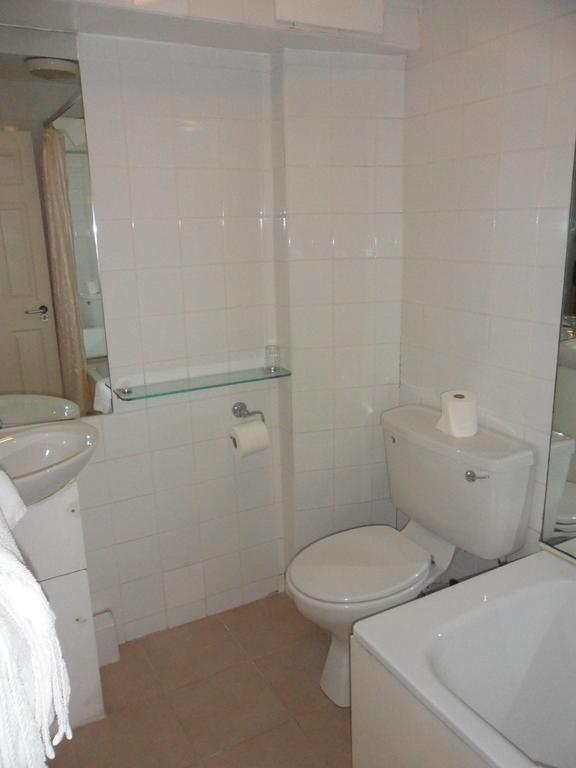 Leeson Inn Downtown Dublin Room photo